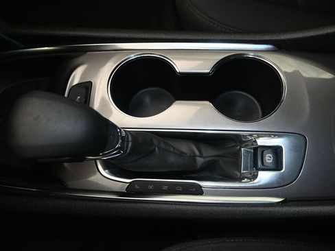 Used 2024 Chevrolet Malibu LT FWD image 17
