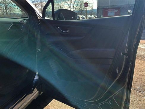 Certified 2025 Subaru Ascent Premium image 13