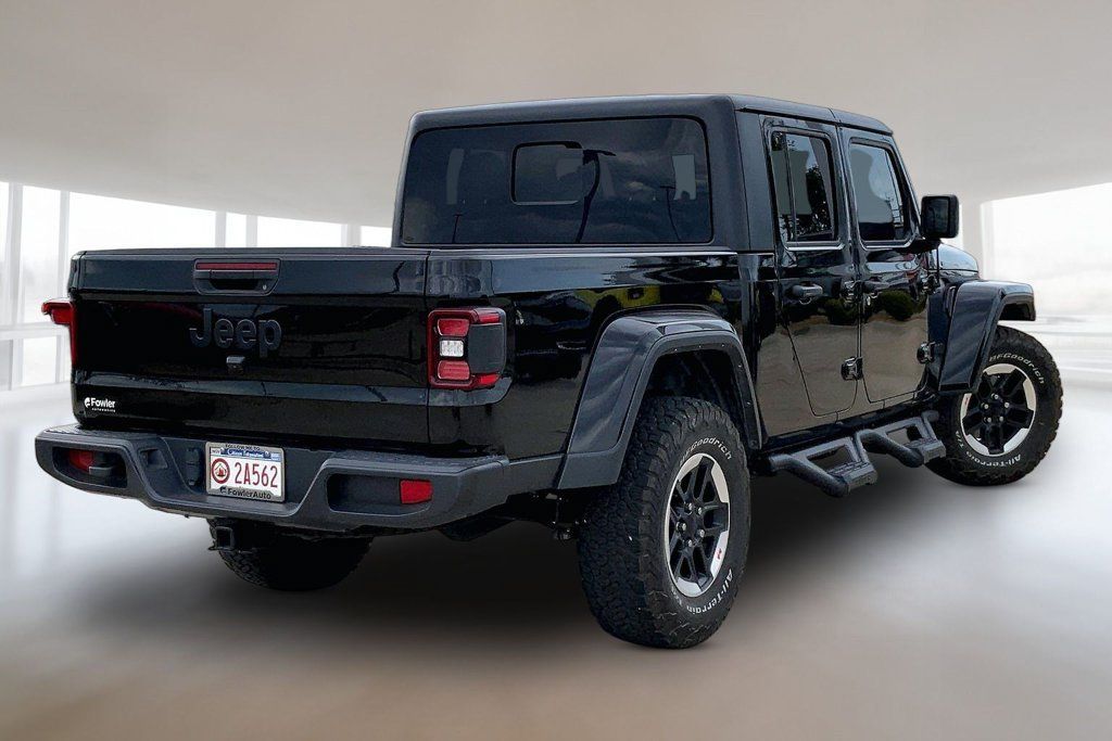 Used 2022 Jeep Gladiator Sport AWD/4WD image 2