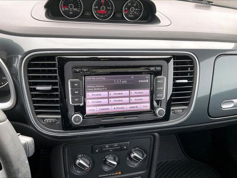 Used 2012 Volkswagen Beetle Turbo image 14