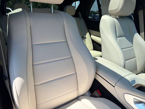 Certified 2025 Mercedes-Benz GLE 450 4MATIC image 39