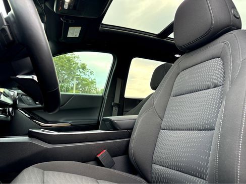 Certified 2025 Chevrolet Equinox LT image 17