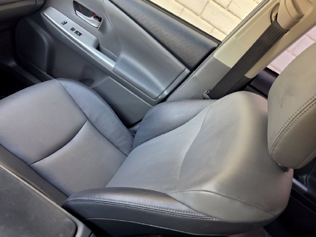 Used 2012 Toyota Prius V Five FWD image 36