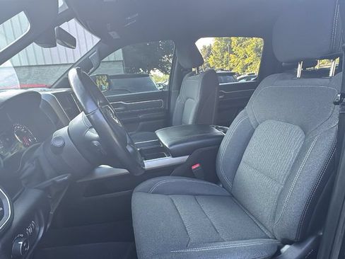 Used 2019 RAM 1500 Big Horn AWD/4WD image 11