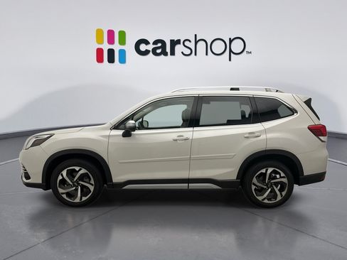 Used 2022 Subaru Forester Touring AWD/4WD image 2