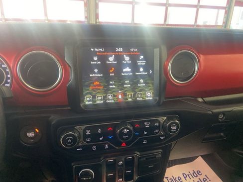 Used 2022 Jeep Gladiator Rubicon w/ LED Lighting Group image 36