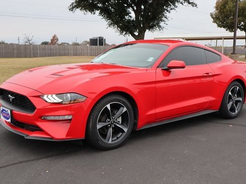 Used 2021 Ford Mustang Coupe image 7