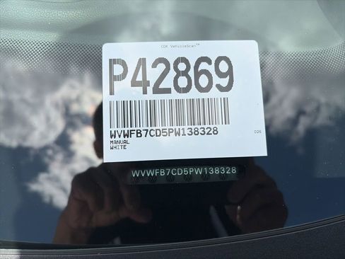 Used 2023 Volkswagen Golf R AWD/4WD image 63
