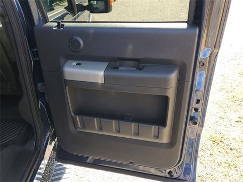 Used 2016 Ford F250 Lariat w/ Chrome Package image 30