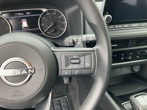 Certified 2023 Nissan Rogue S image 22