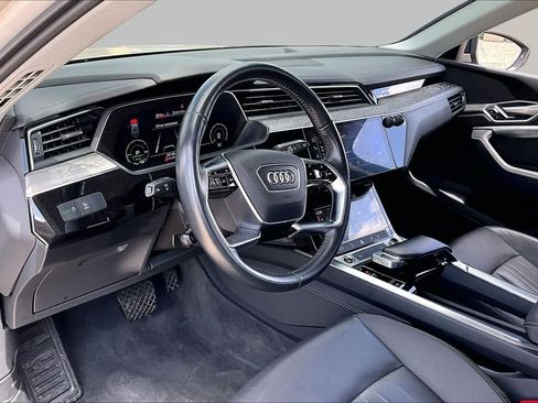 Used 2021 Audi e-tron Premium w/ Convenience Plus Package AWD/4WD image 15