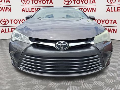 Used 2016 Toyota Camry XLE w/ Moonroof Package FWD image 2