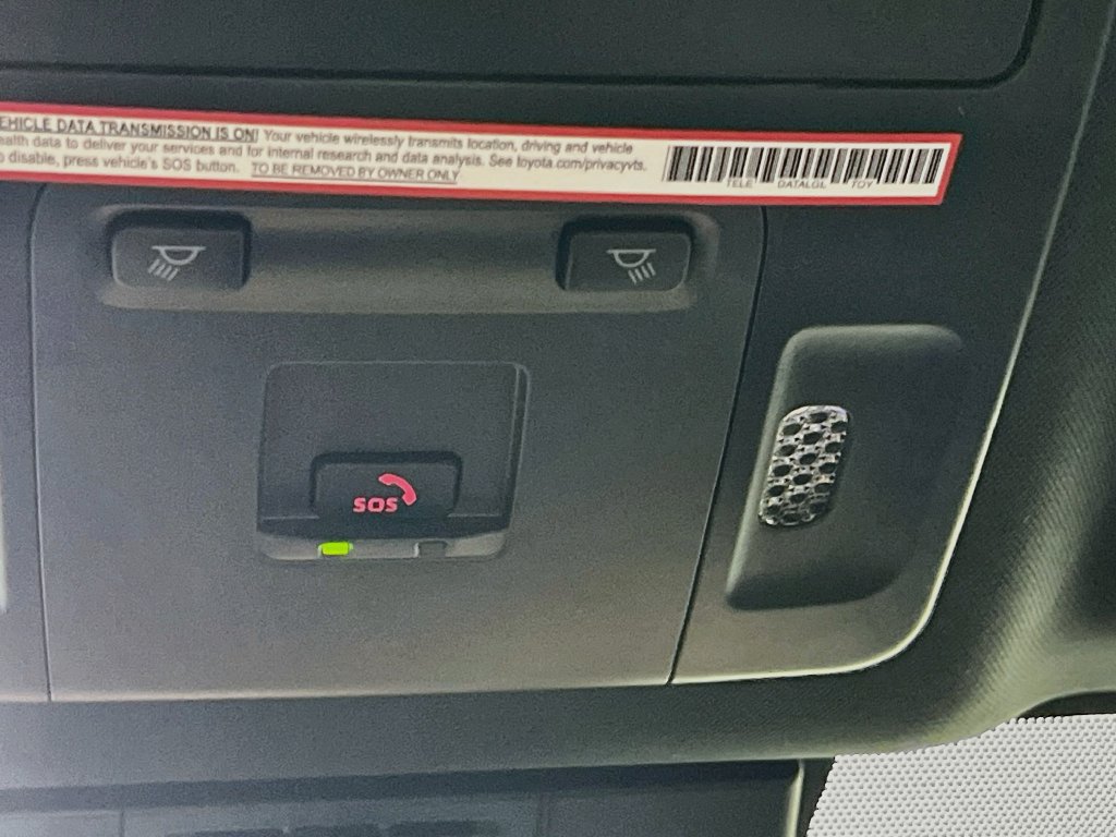Used 2025 Toyota Camry SE FWD image 19
