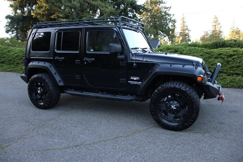 Used 2009 Jeep Wrangler Unlimited Sahara AWD/4WD image 2