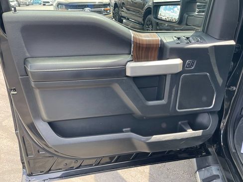 Used 2015 Ford F150 Lariat w/ Equipment Group 502A Luxury AWD/4WD image 20