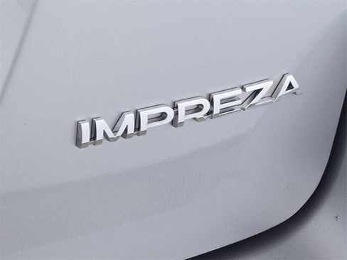 Used 2023 Subaru Impreza 2.0i Limited image 13