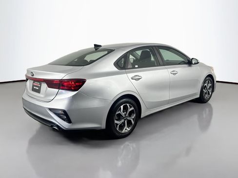 Used 2019 Kia Forte LXS image 5