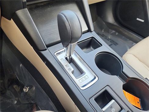 Used 2015 Subaru Outback 2.5i Limited image 20