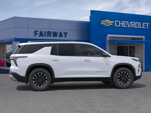 New 2026 Chevrolet Traverse Z71 w/ Enhanced Driving Package AWD/4WD image 5