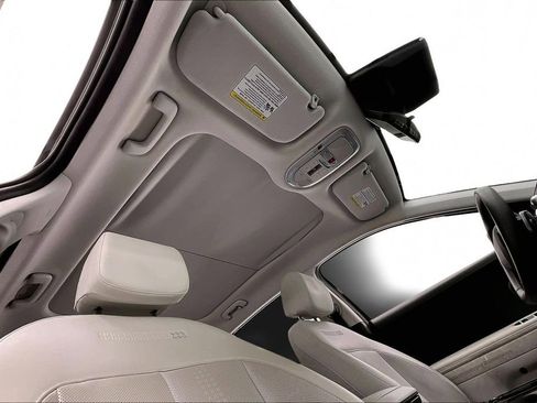 Used 2025 Hyundai Ioniq 5 Limited image 22