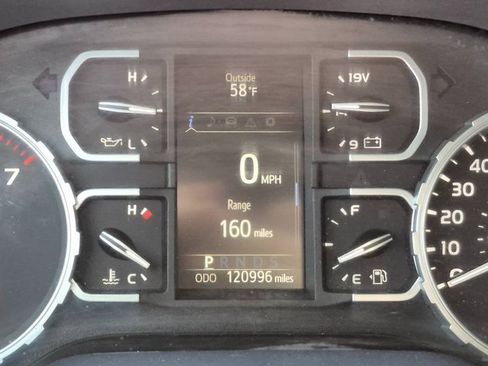 Used 2021 Toyota Tundra SR5 w/ TRD Off-Road Package image 11