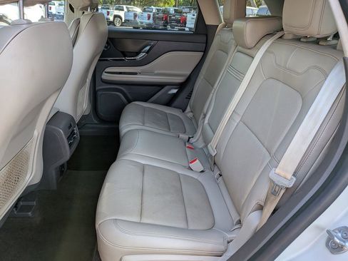 Used 2021 Lincoln Corsair Reserve w/ Elements Package FWD image 15