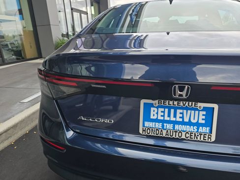 Used 2023 Honda Accord EX image 16