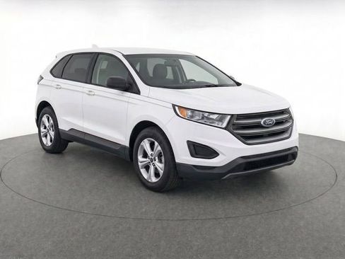 Used 2018 Ford Edge SE FWD image 6