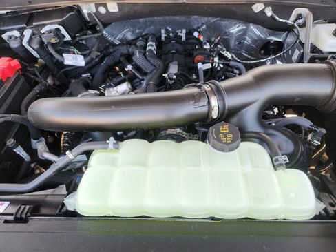 New 2026 Ford Expedition Active image 28