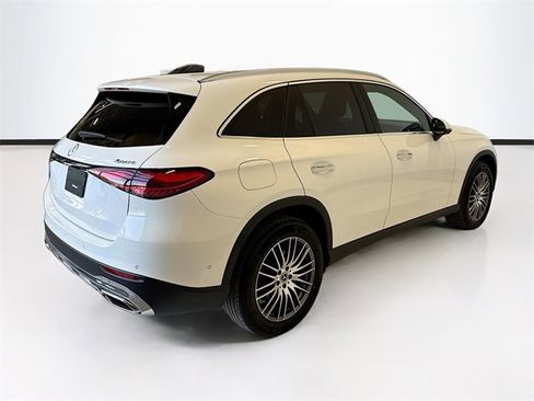 Certified 2025 Mercedes-Benz GLC 300 4MATIC image 5