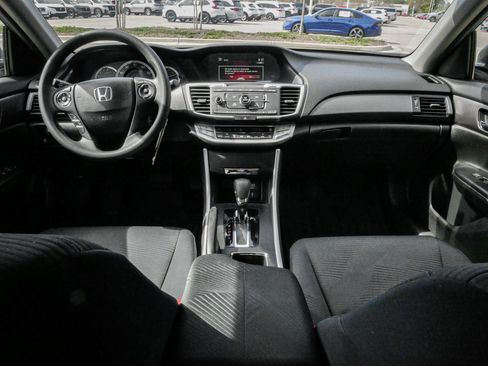 Used 2014 Honda Accord LX image 27