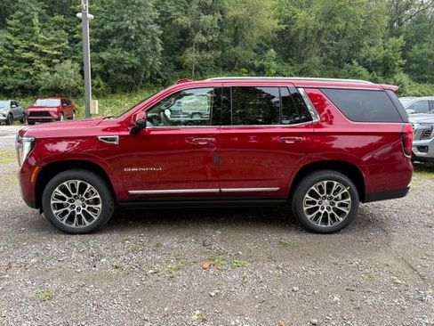 New 2026 GMC Yukon Denali w/ Denali Reserve Package AWD/4WD image 2