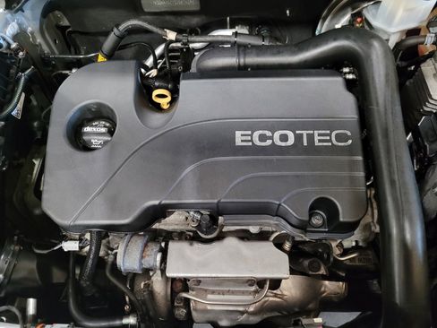 Used 2018 Chevrolet Equinox LT AWD/4WD image 30