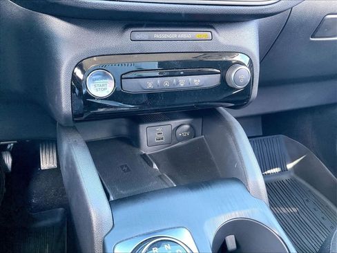 Used 2025 Ford Escape Active w/ Active Premium Tech Pack AWD/4WD image 24