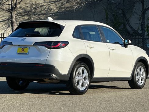 Used 2023 Honda HR-V LX image 4