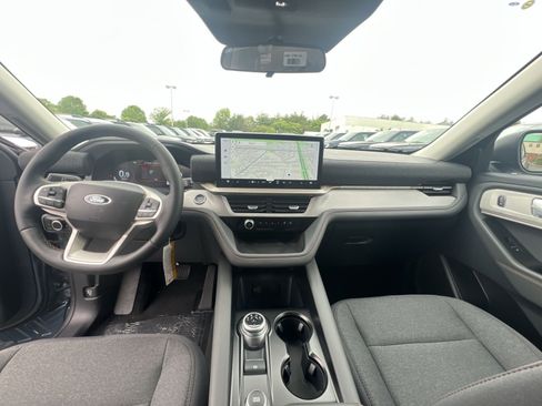 New 2026 Ford Explorer Active AWD/4WD image 31