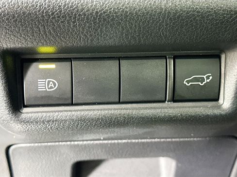 Used 2025 Toyota Grand Highlander FWD image 17