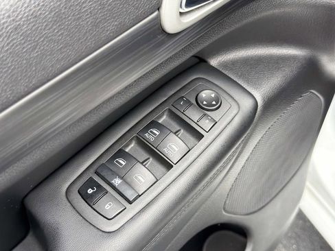 Used 2022 Jeep Grand Cherokee Laredo X AWD/4WD image 20