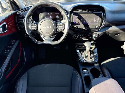 Used 2023 Kia Soul GT-Line w/ GT-Line Technology Package image 11