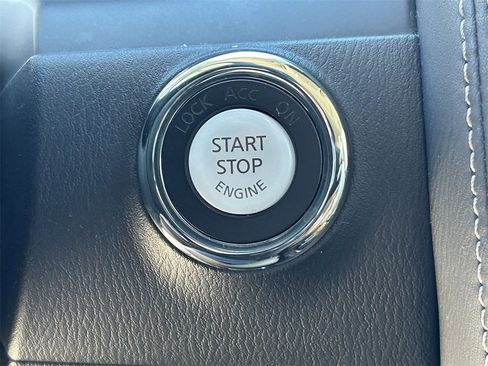 Used 2023 Nissan Armada SL image 26