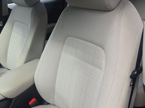 Used 2024 Honda HR-V LX image 14