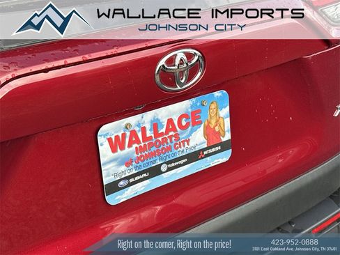 Used 2019 Toyota RAV4 XLE image 10