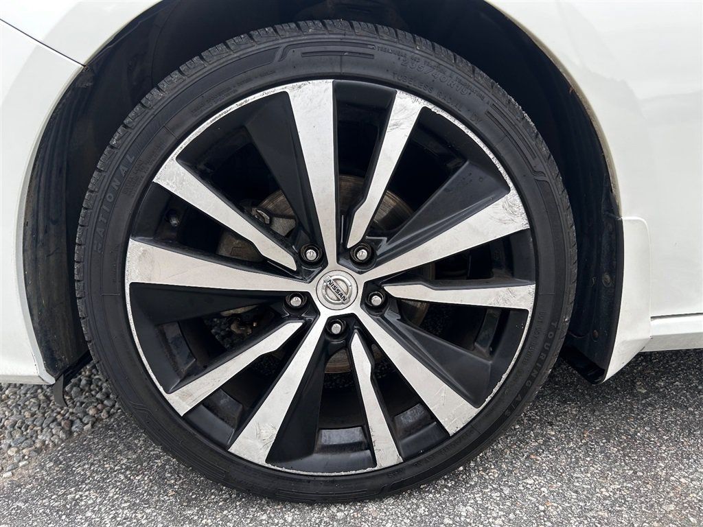 Used 2021 Nissan Altima 2.5 Platinum AWD/4WD image 10