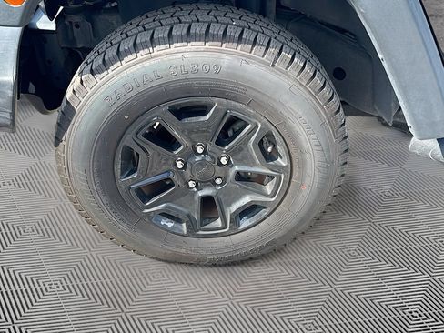 Used 2018 Jeep Wrangler Unlimited Sport AWD/4WD image 30