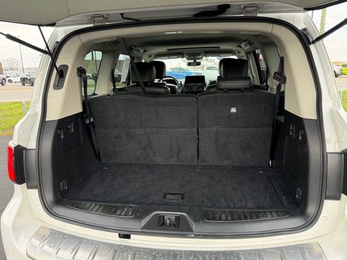 Used 2022 INFINITI QX80 Luxe w/ Cargo Package AWD/4WD image 14