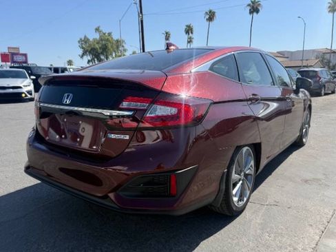 Used 2018 Honda Clarity Plug-In Hybrid image 3
