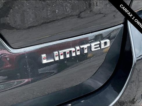 Used 2024 Jeep Grand Cherokee L Limited AWD/4WD image 24