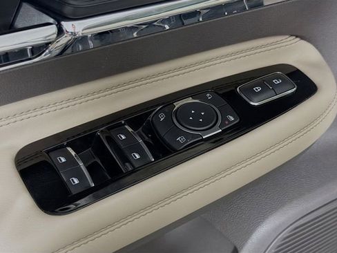 Used 2022 Lincoln Corsair AWD w/ Premium Package image 20