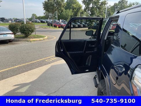 Used 2022 Toyota 4Runner TRD Off-Road Premium w/ Moonroof Package AWD/4WD image 16