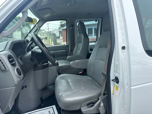 Used 2014 Ford E-350 and Econoline 350 XL w/ Power Windows & Locks Group RWD image 27